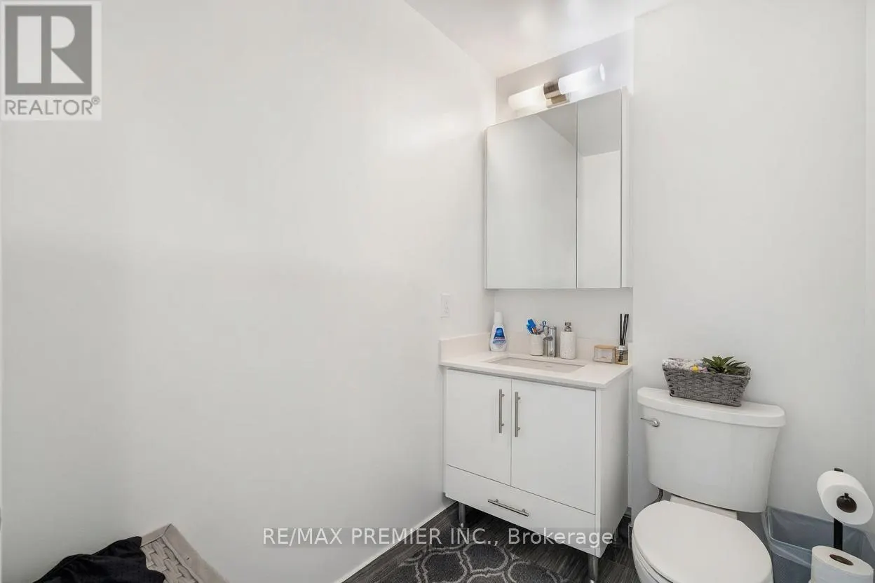 1704 - 95 ONEIDA CRESCENT