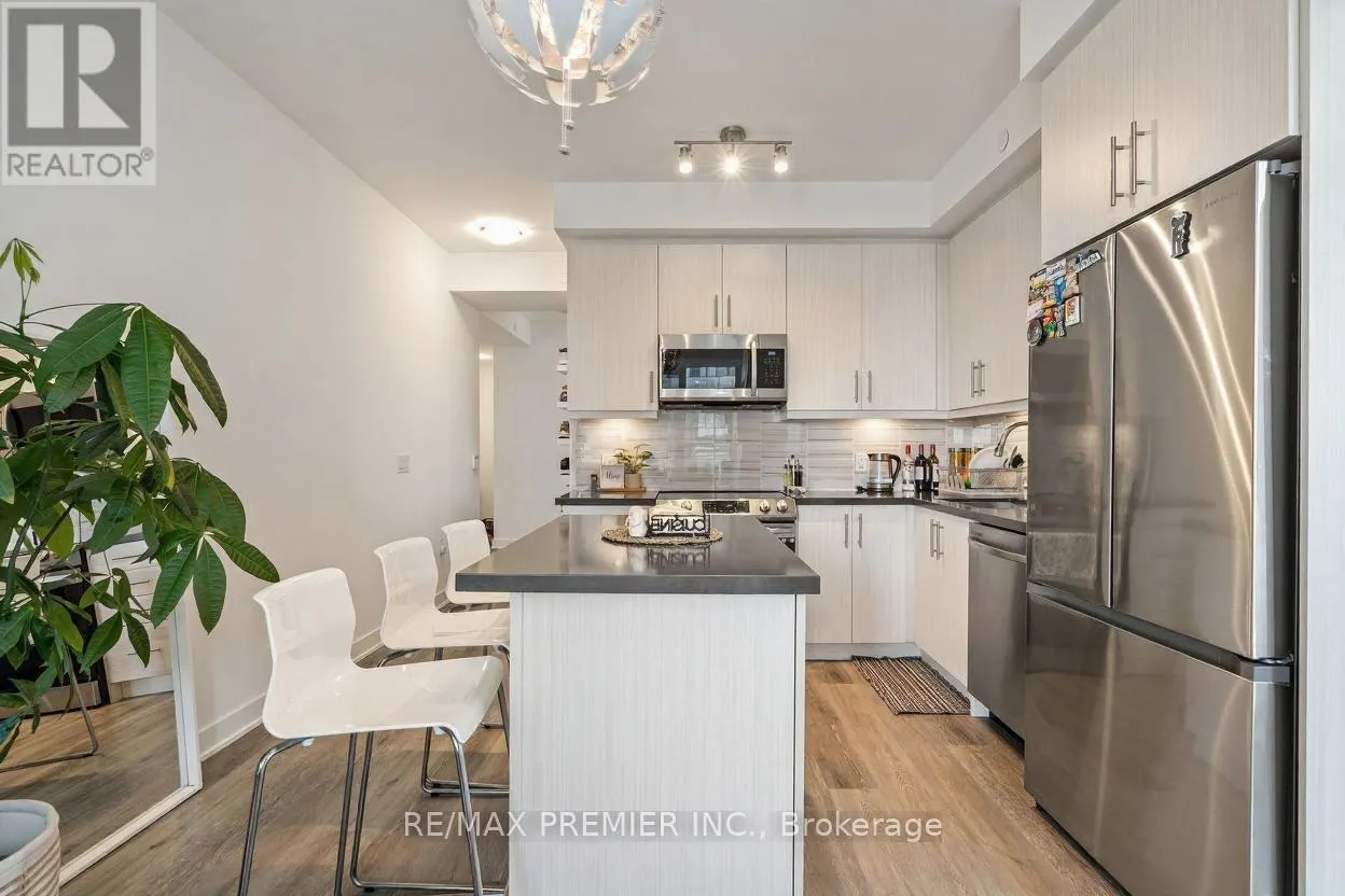 1704 - 95 ONEIDA CRESCENT