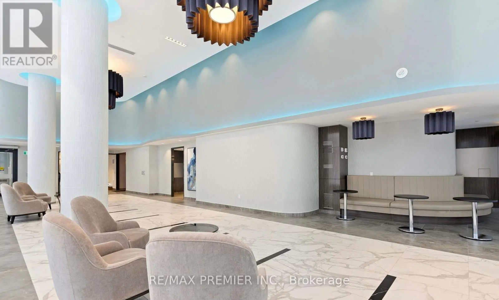 1704 - 95 ONEIDA CRESCENT