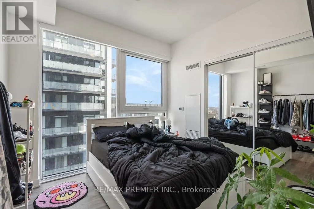 1704 - 95 ONEIDA CRESCENT