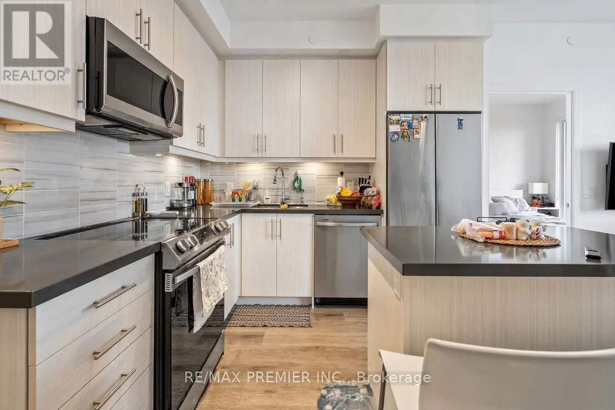 1704 - 95 ONEIDA CRESCENT