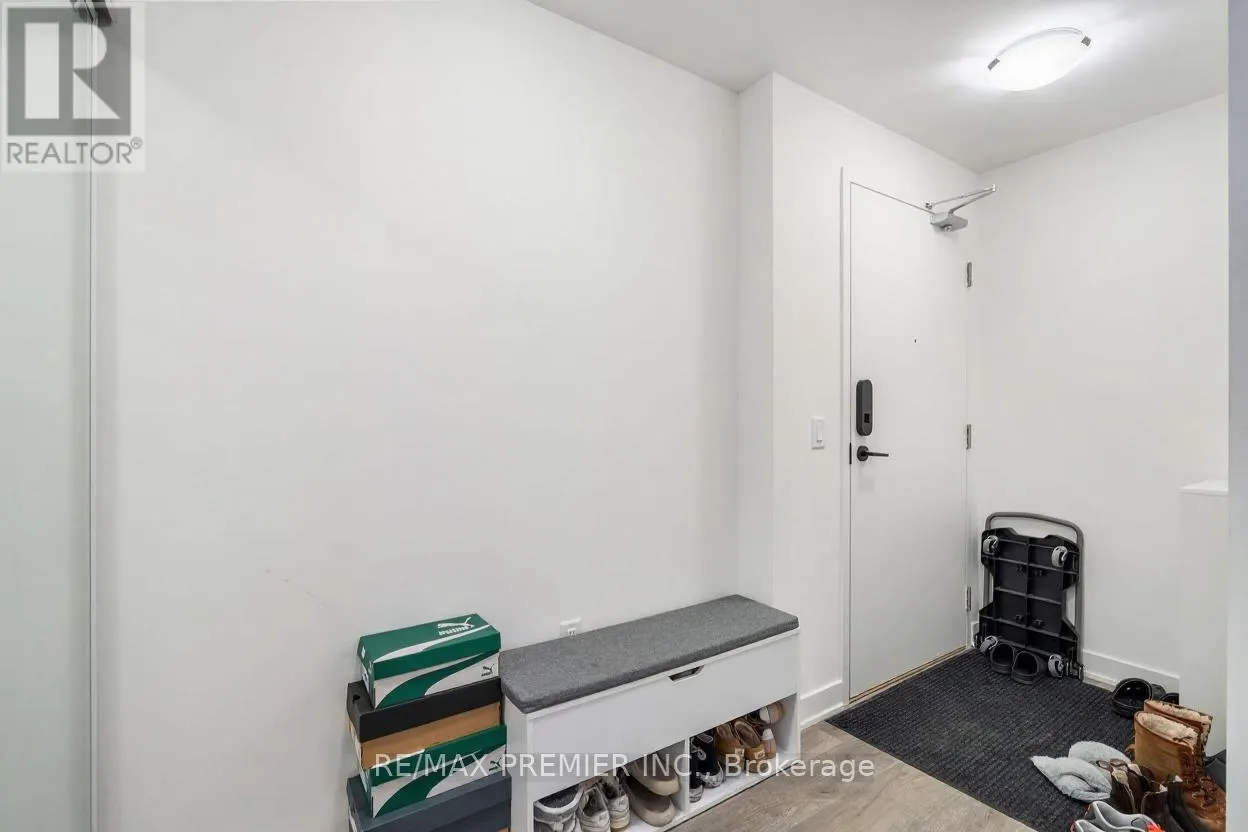 1704 - 95 ONEIDA CRESCENT