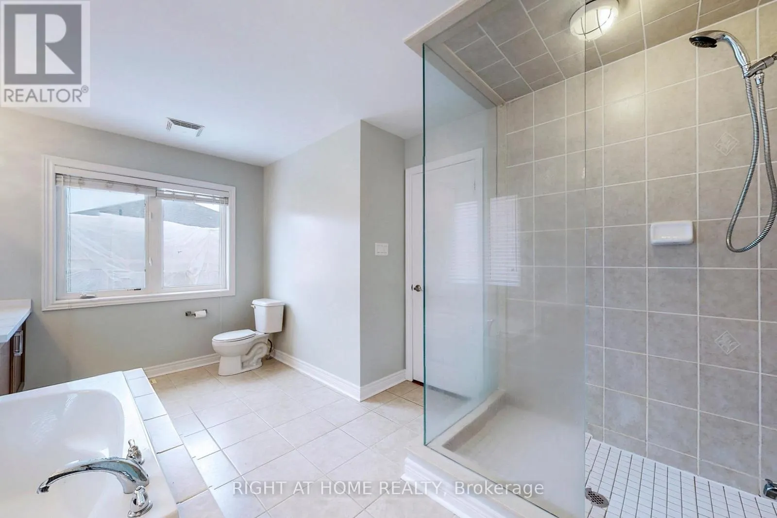 MAIN, 2ND FLOOR - 90 MAPLEBANK CRESCENT