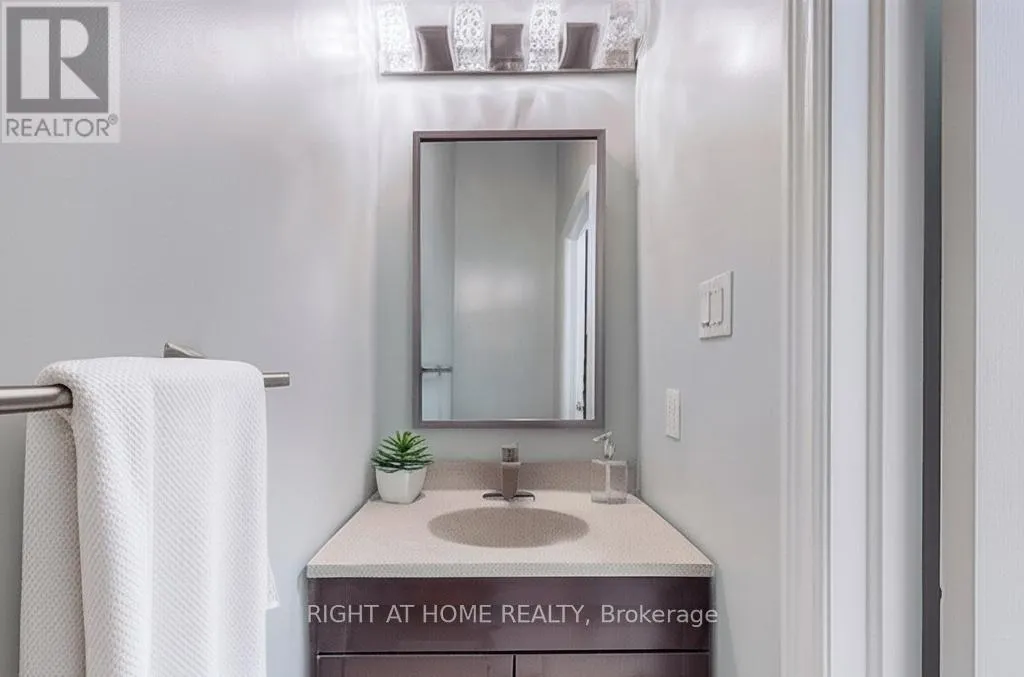 MAIN, 2ND FLOOR - 90 MAPLEBANK CRESCENT