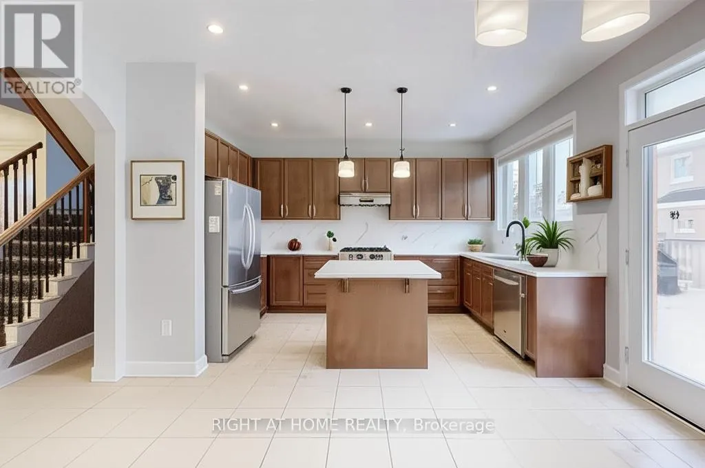 MAIN, 2ND FLOOR - 90 MAPLEBANK CRESCENT