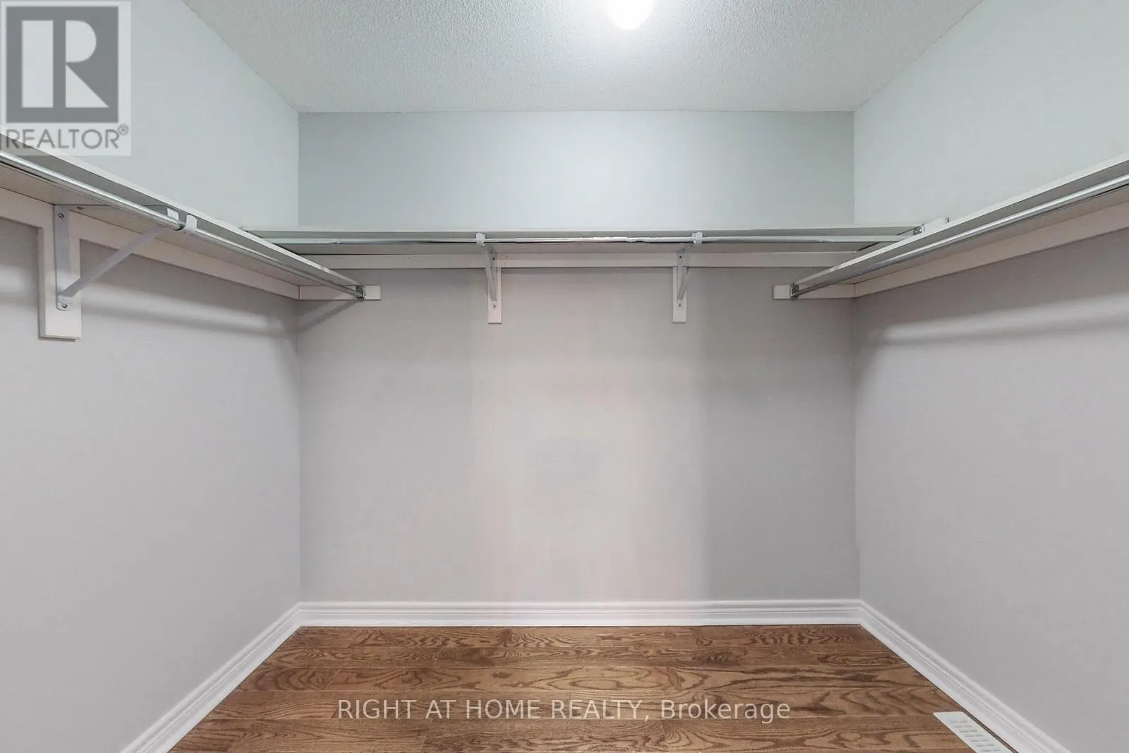 MAIN, 2ND FLOOR - 90 MAPLEBANK CRESCENT