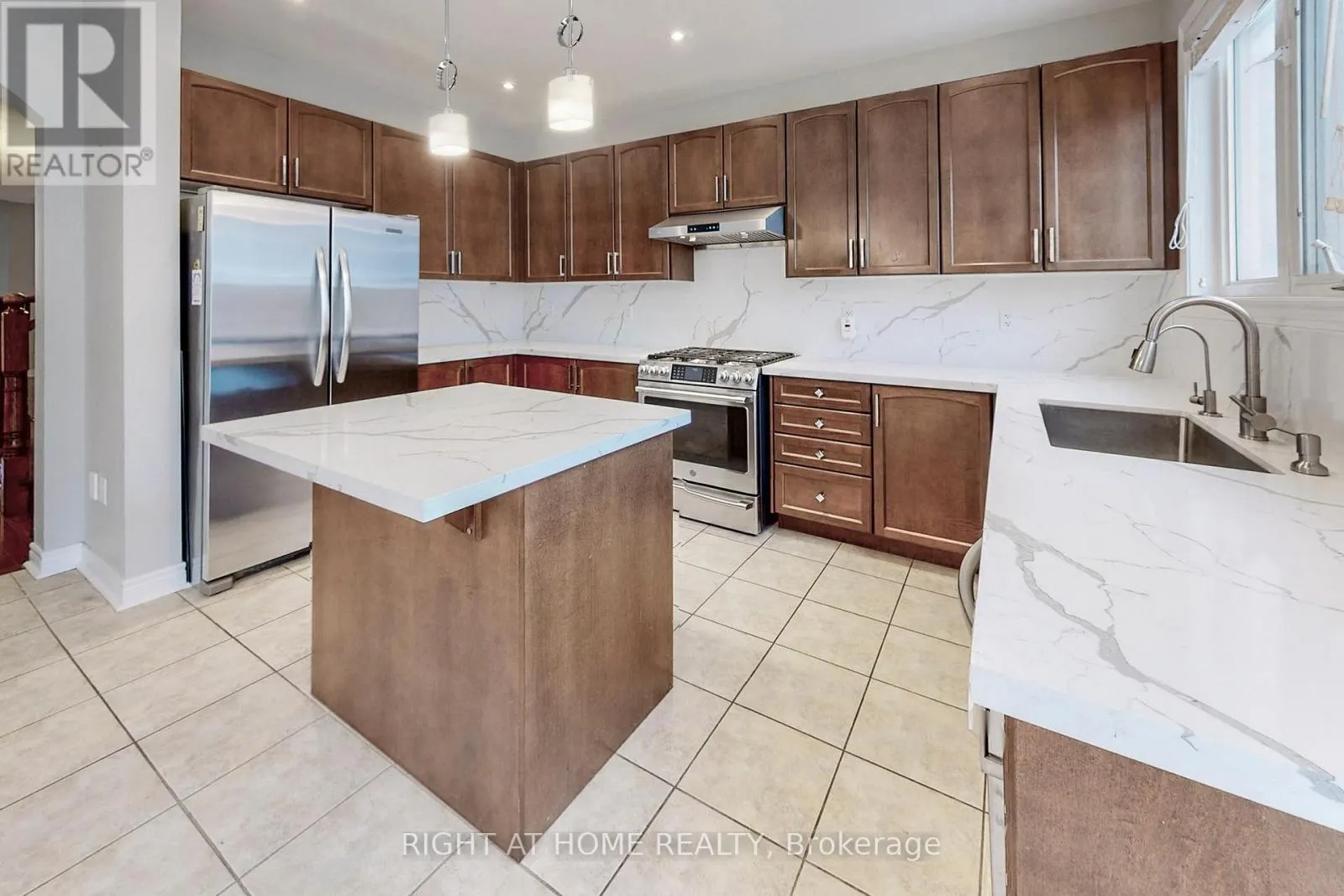 MAIN, 2ND FLOOR - 90 MAPLEBANK CRESCENT