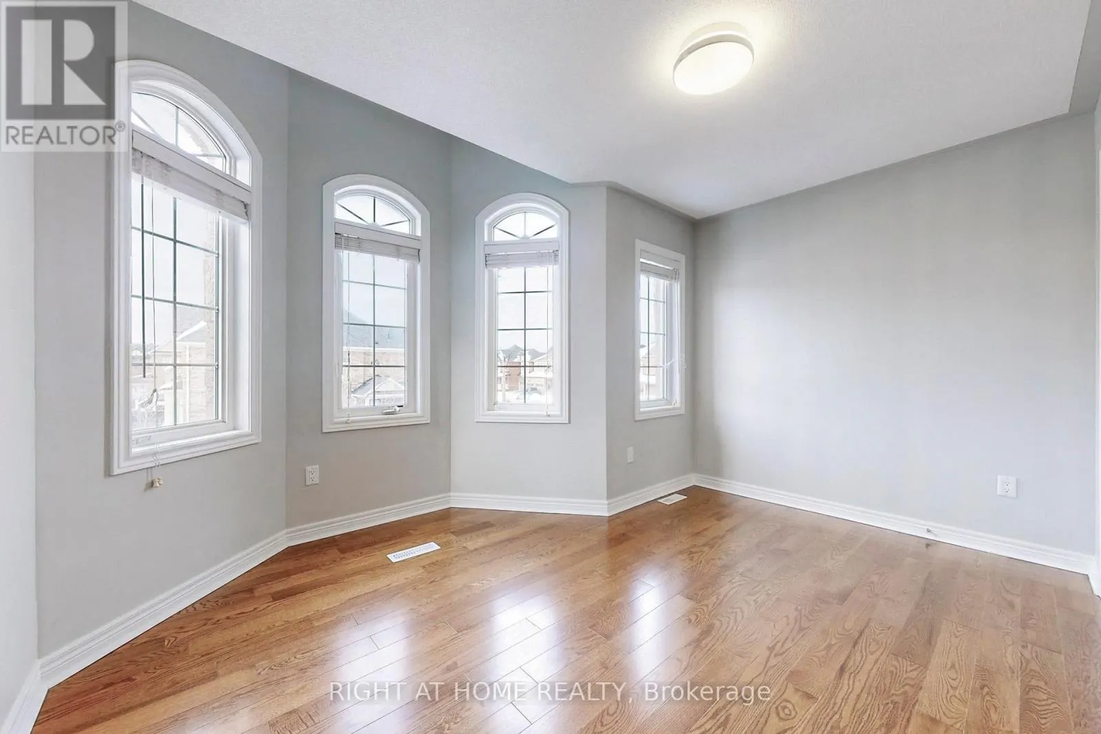 MAIN, 2ND FLOOR - 90 MAPLEBANK CRESCENT