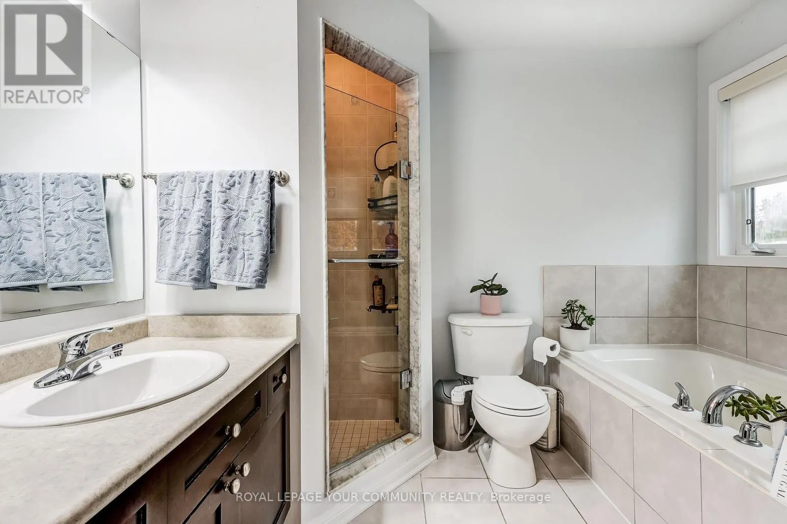 34 MILTROSE CRESCENT