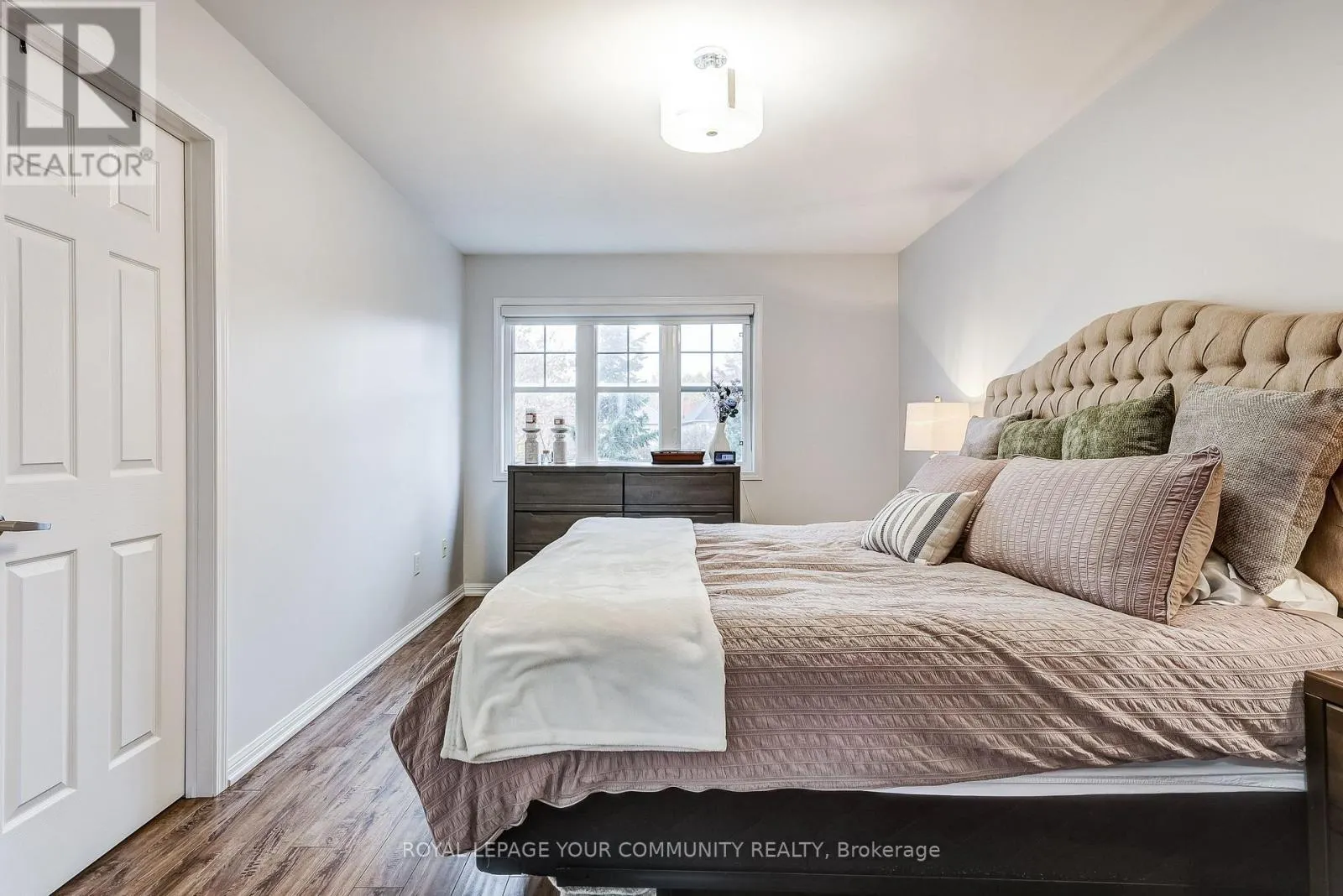 34 MILTROSE CRESCENT