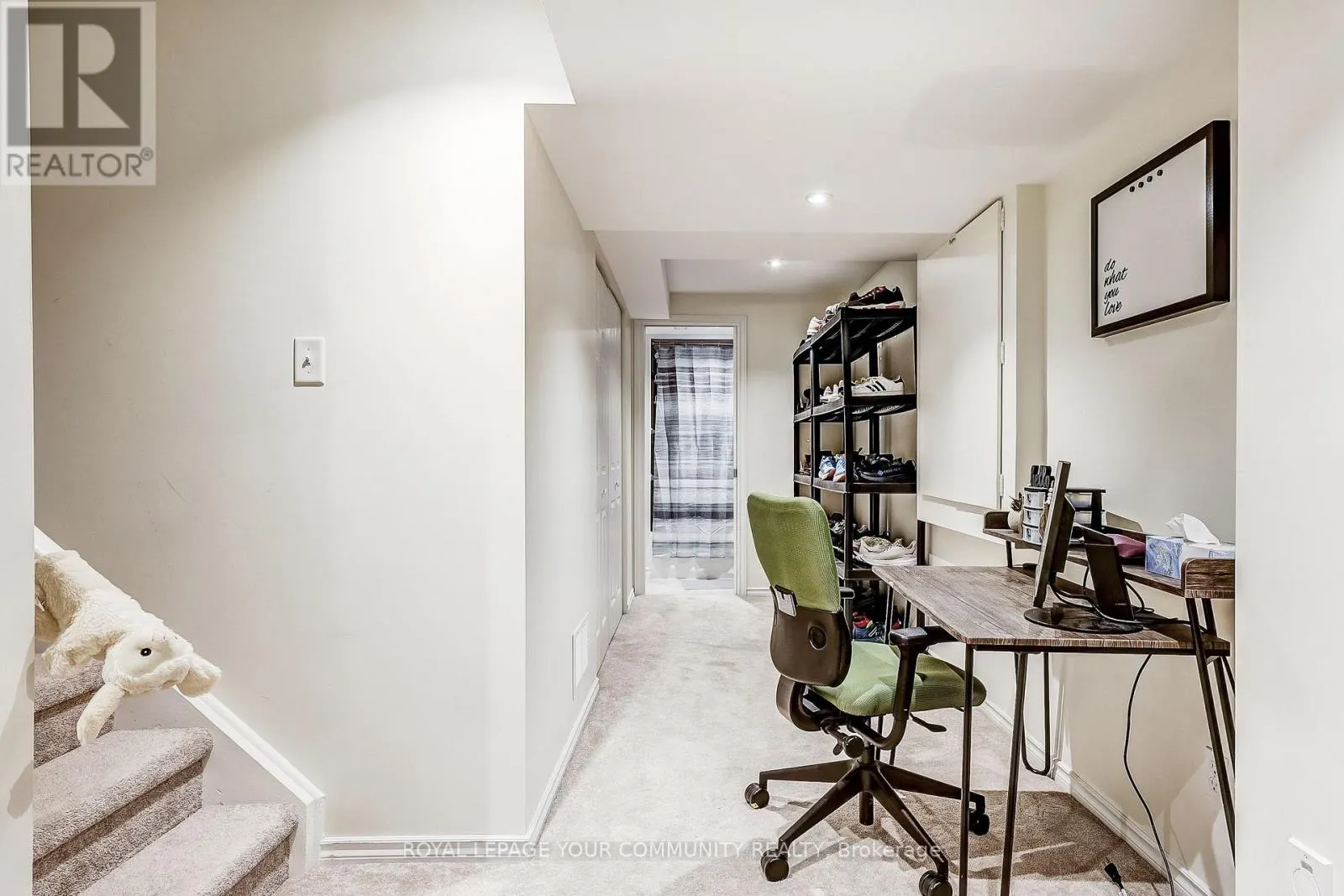 34 MILTROSE CRESCENT