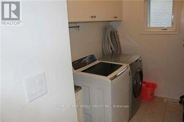 64 THOMAS FOSTER STREET