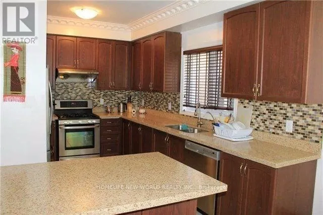 64 THOMAS FOSTER STREET