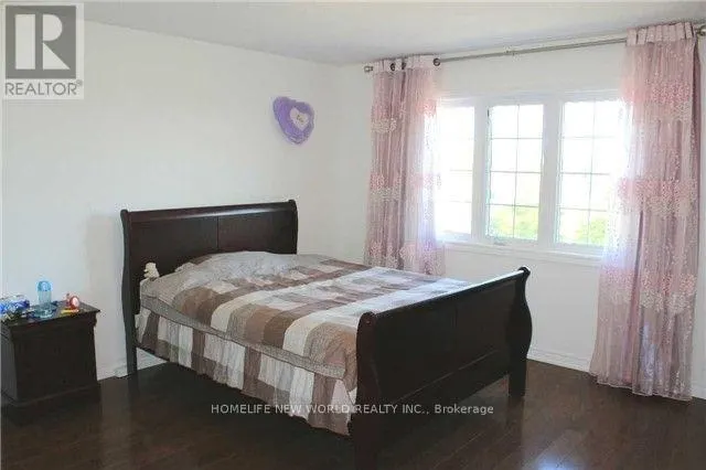 64 THOMAS FOSTER STREET