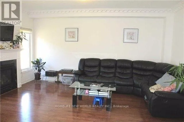 64 THOMAS FOSTER STREET