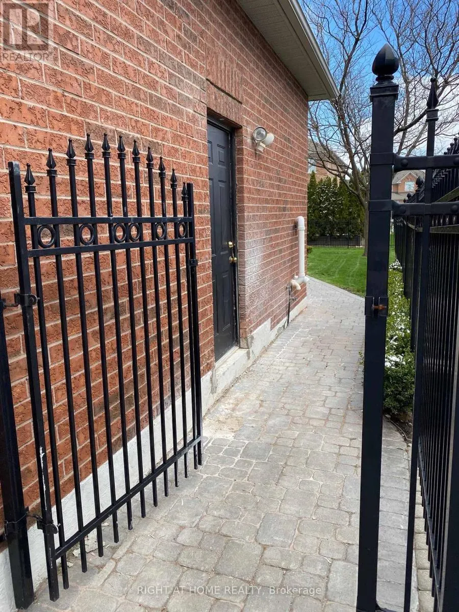 BASEMENT - 198 NOVAVIEW CRESCENT