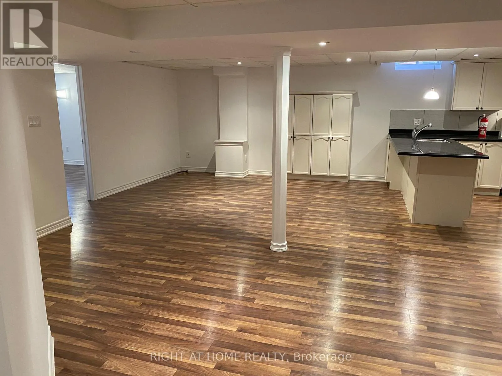 BASEMENT - 198 NOVAVIEW CRESCENT