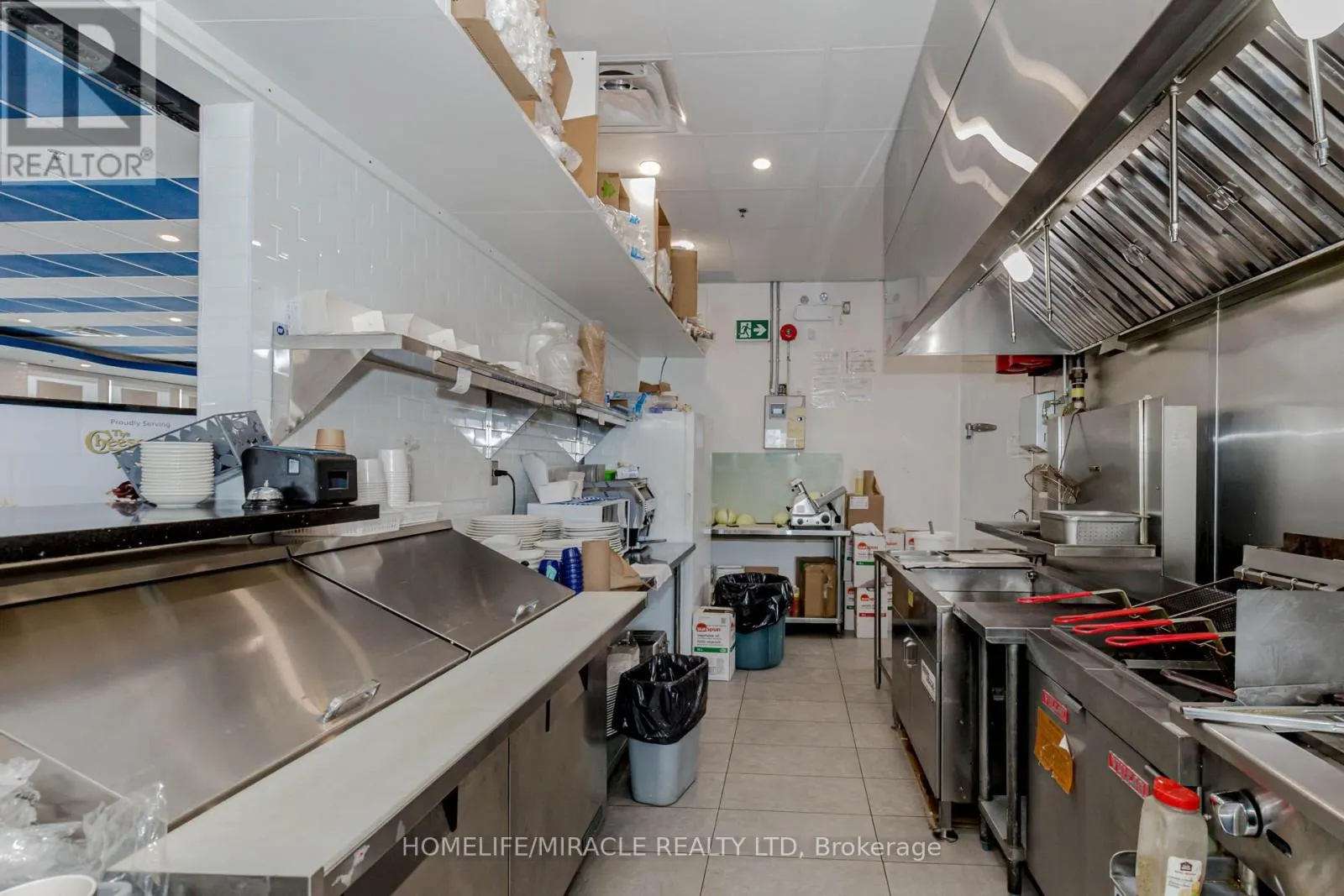 6 & 7 - 1840 MAJOR MACKENZIE DRIVE