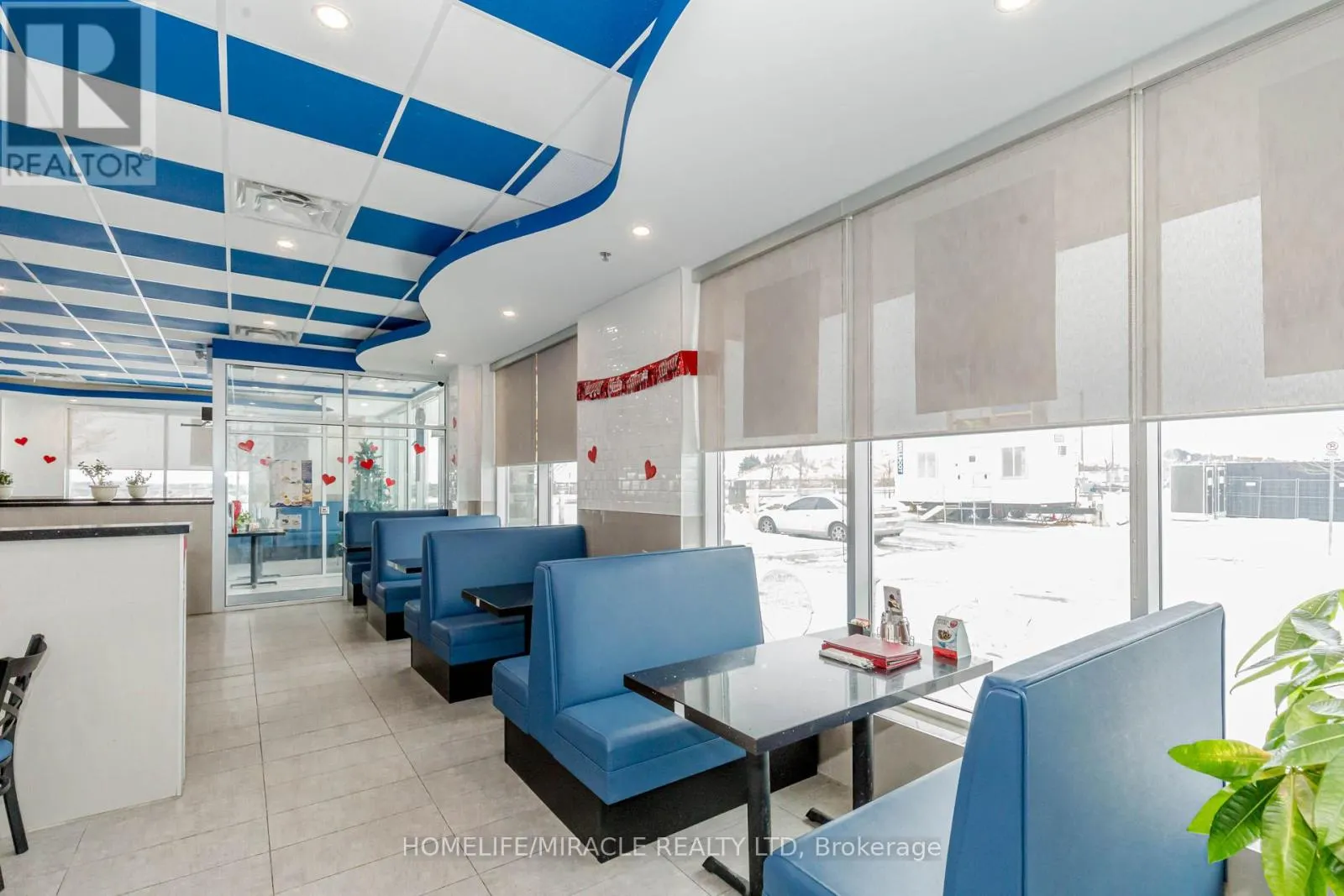 6 & 7 - 1840 MAJOR MACKENZIE DRIVE