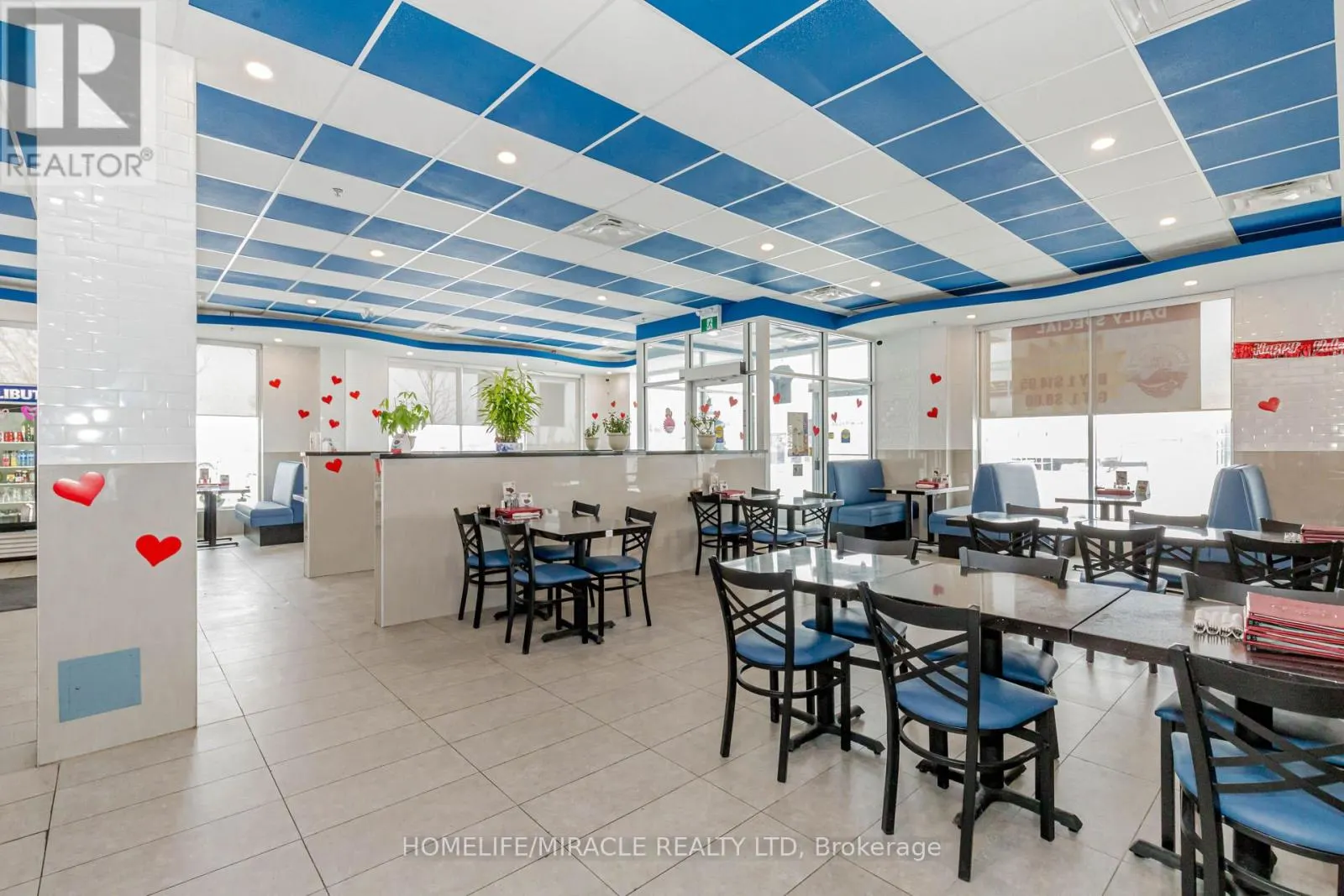 6 & 7 - 1840 MAJOR MACKENZIE DRIVE