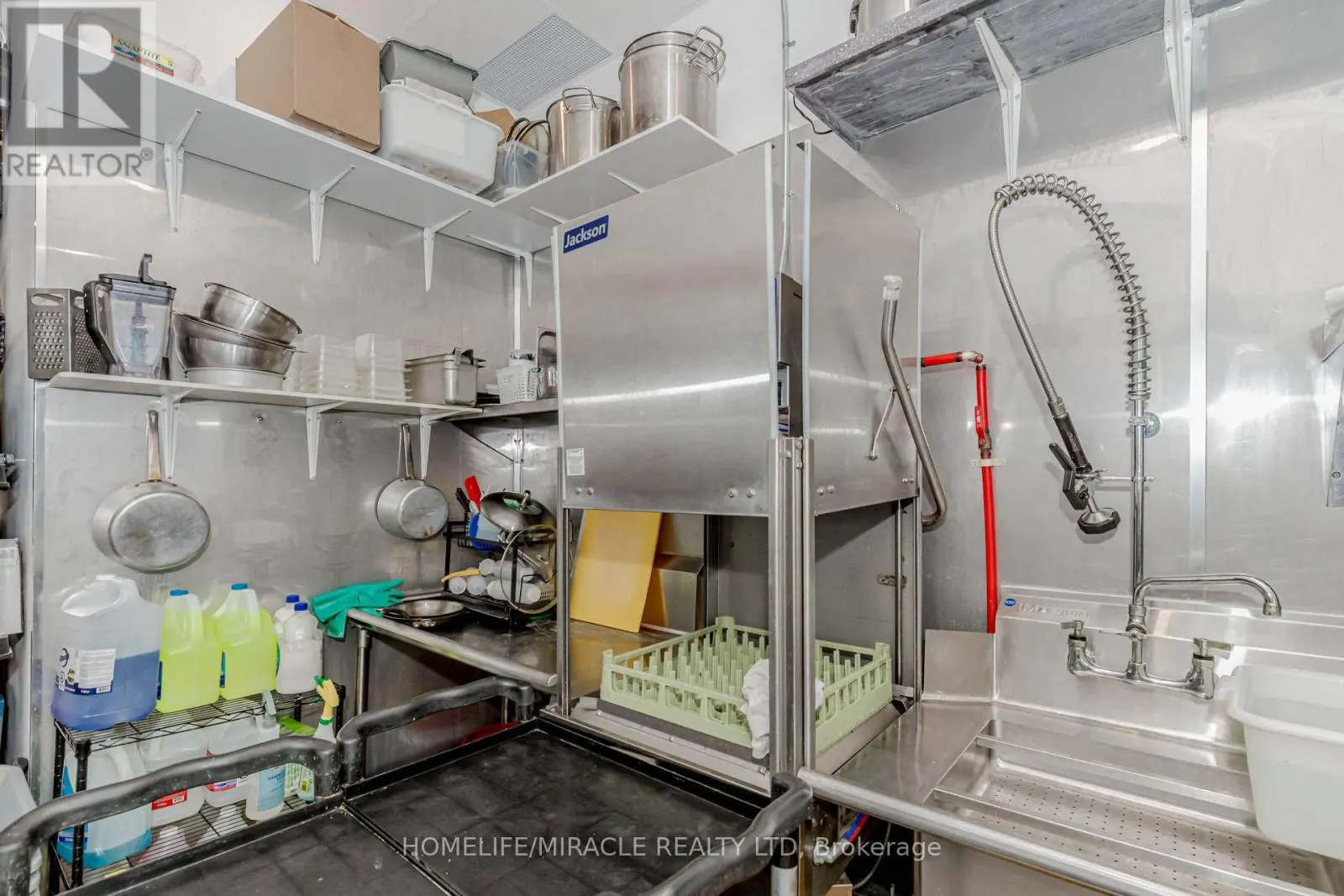 6 & 7 - 1840 MAJOR MACKENZIE DRIVE