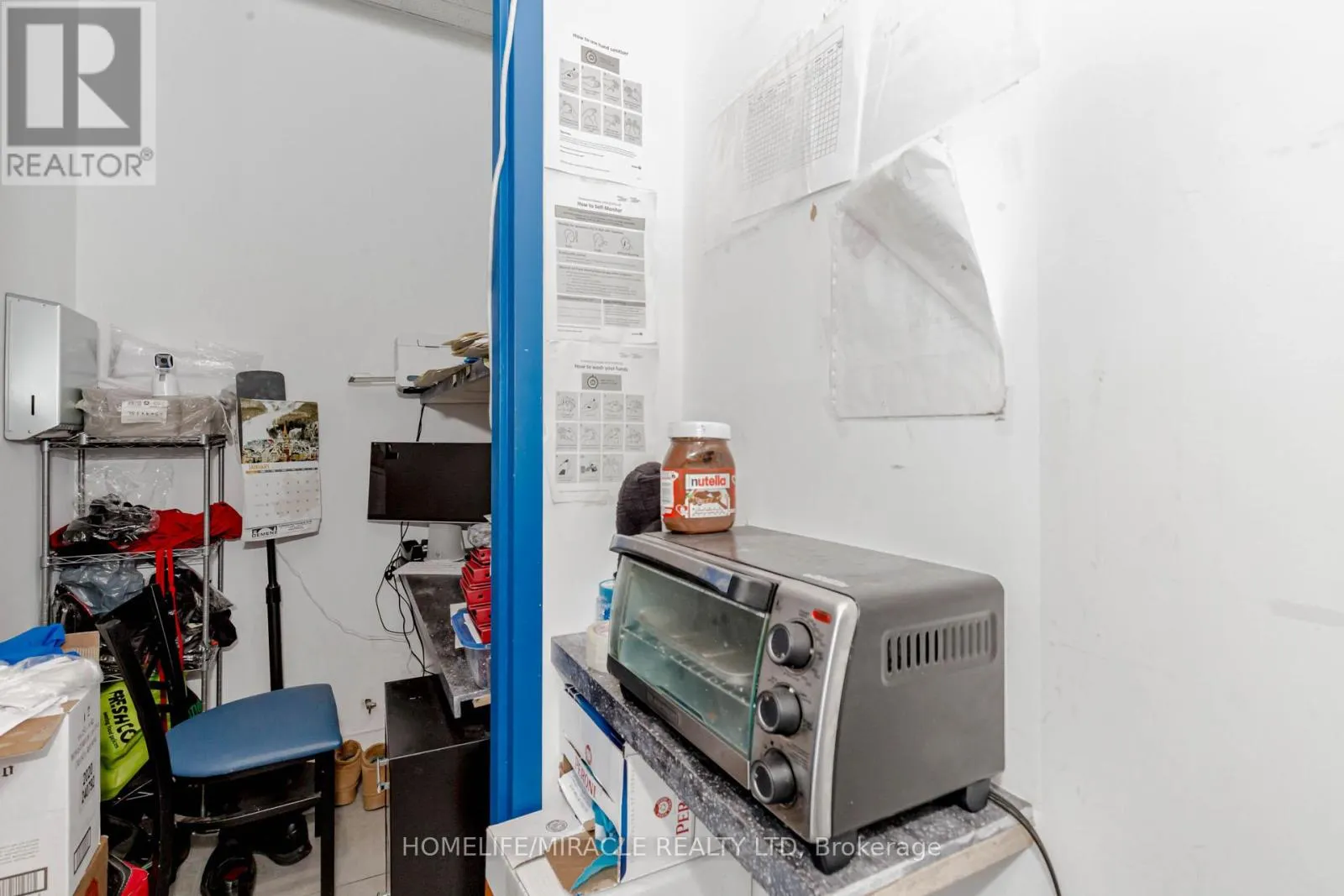 6 & 7 - 1840 MAJOR MACKENZIE DRIVE