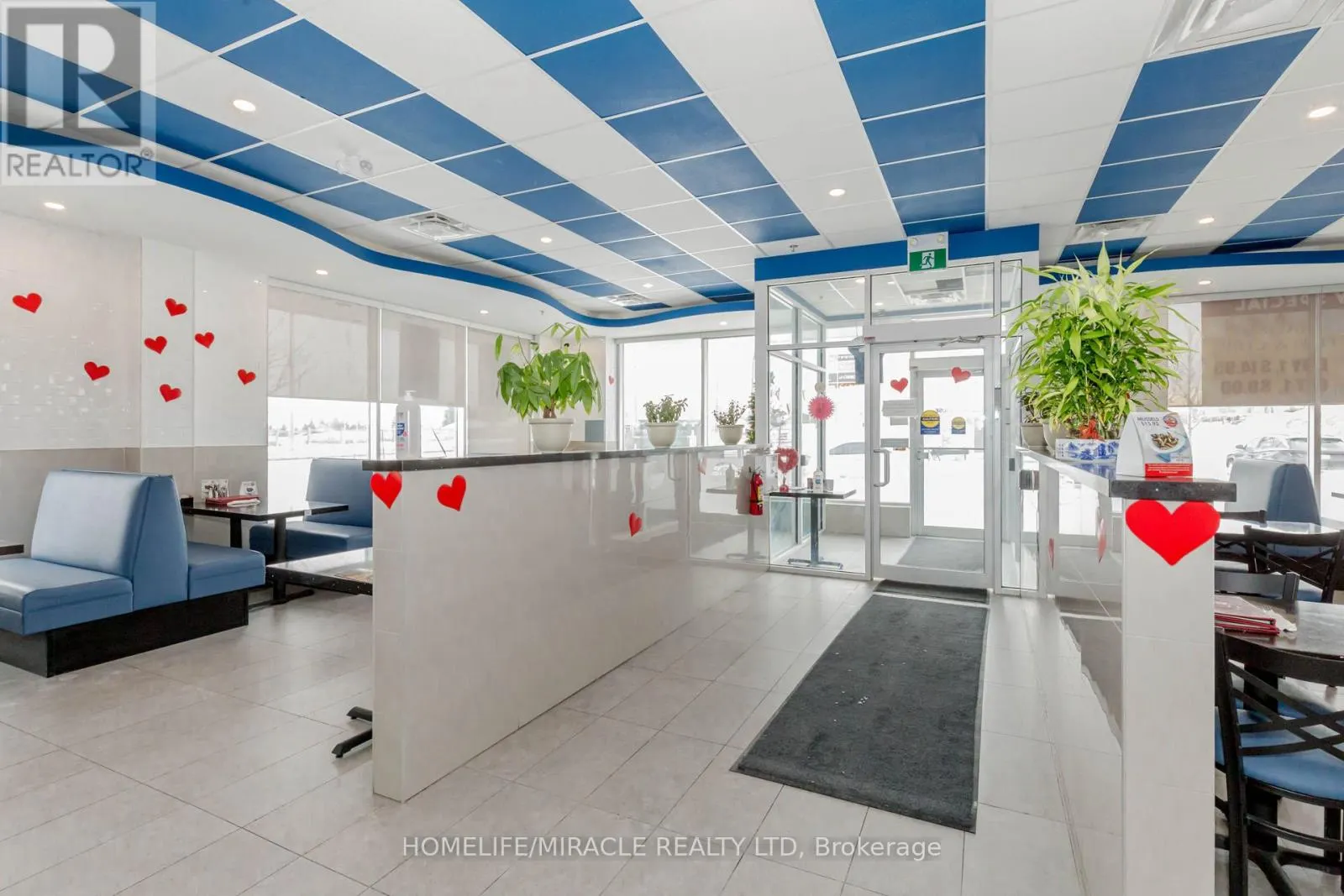 6 & 7 - 1840 MAJOR MACKENZIE DRIVE