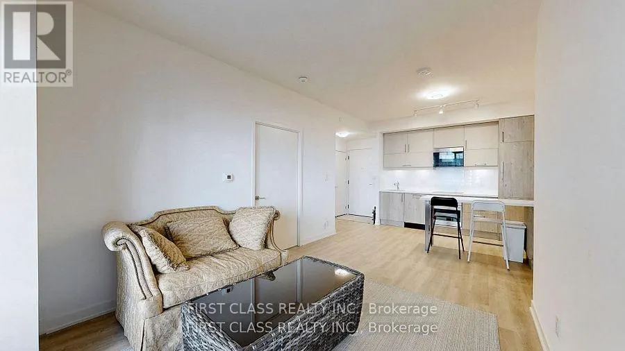 730A - 8119 BIRCHMOUNT RD ROAD