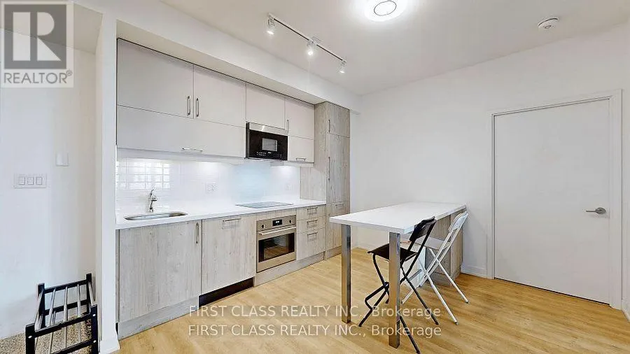 730A - 8119 BIRCHMOUNT RD ROAD