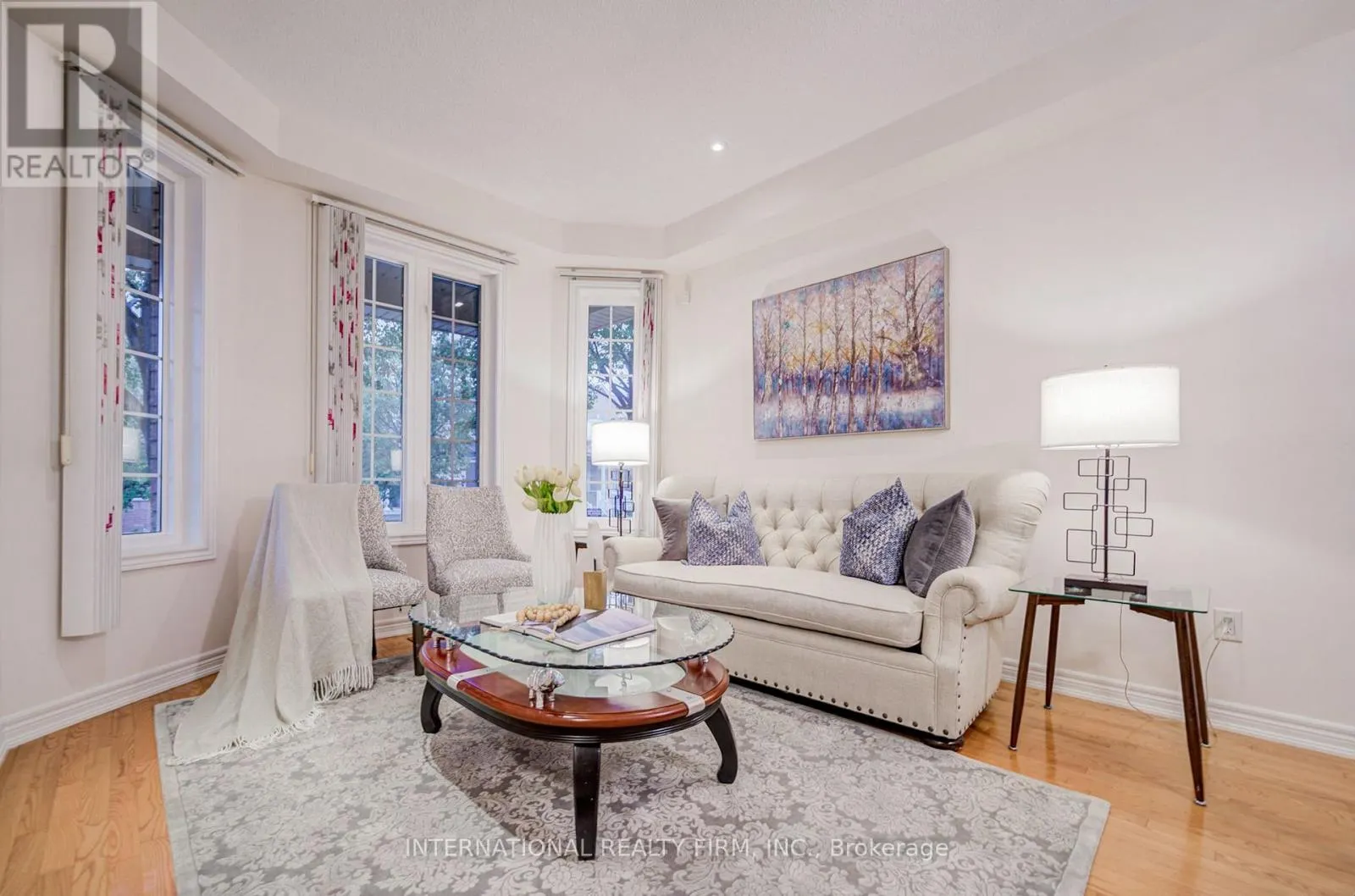 77 SAINT JAMES AVENUE