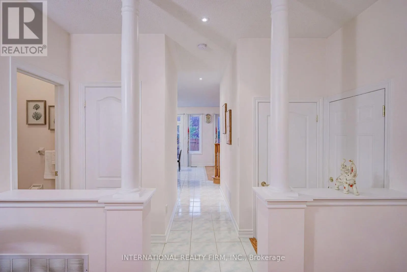 77 SAINT JAMES AVENUE