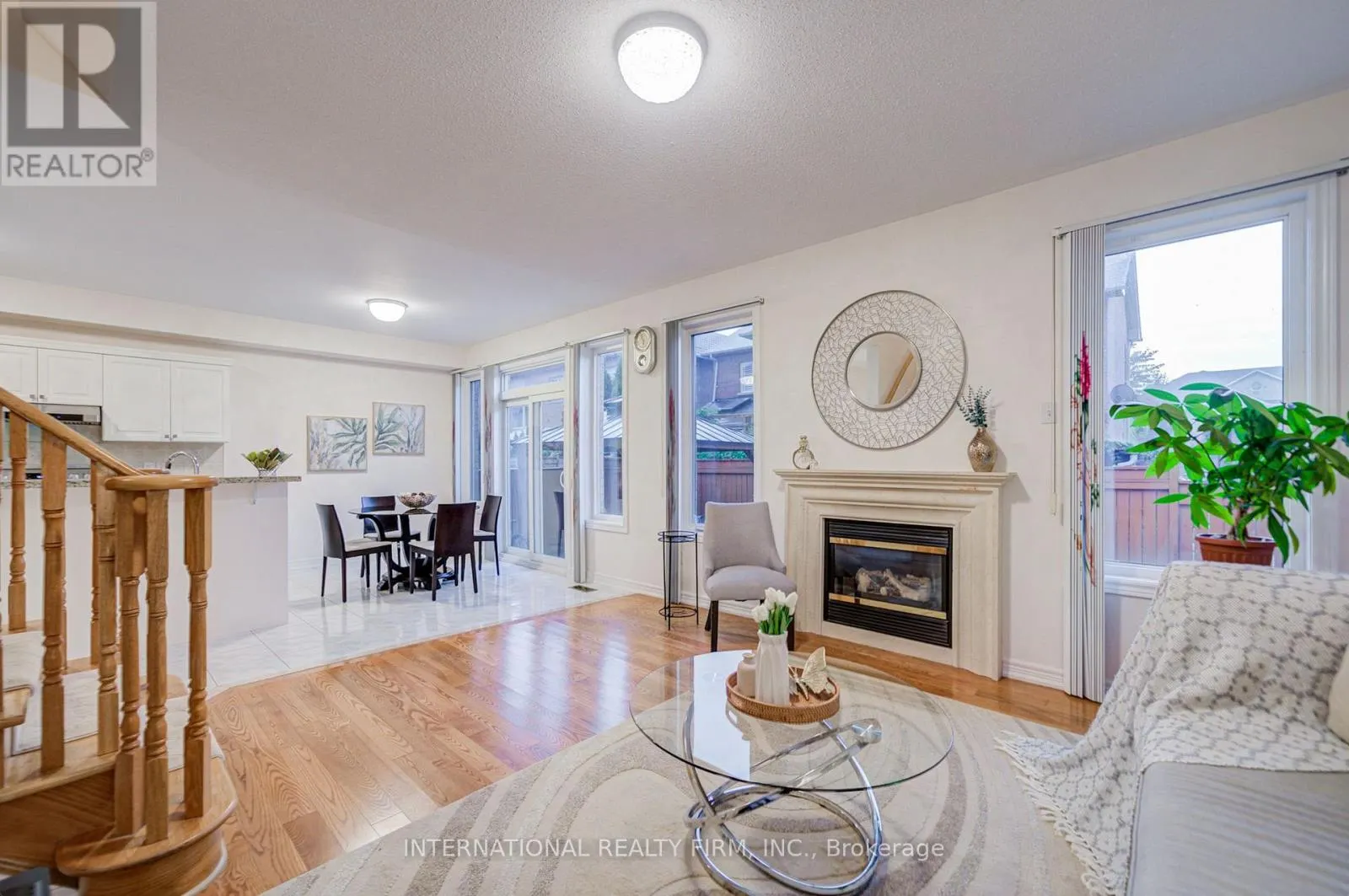 77 SAINT JAMES AVENUE