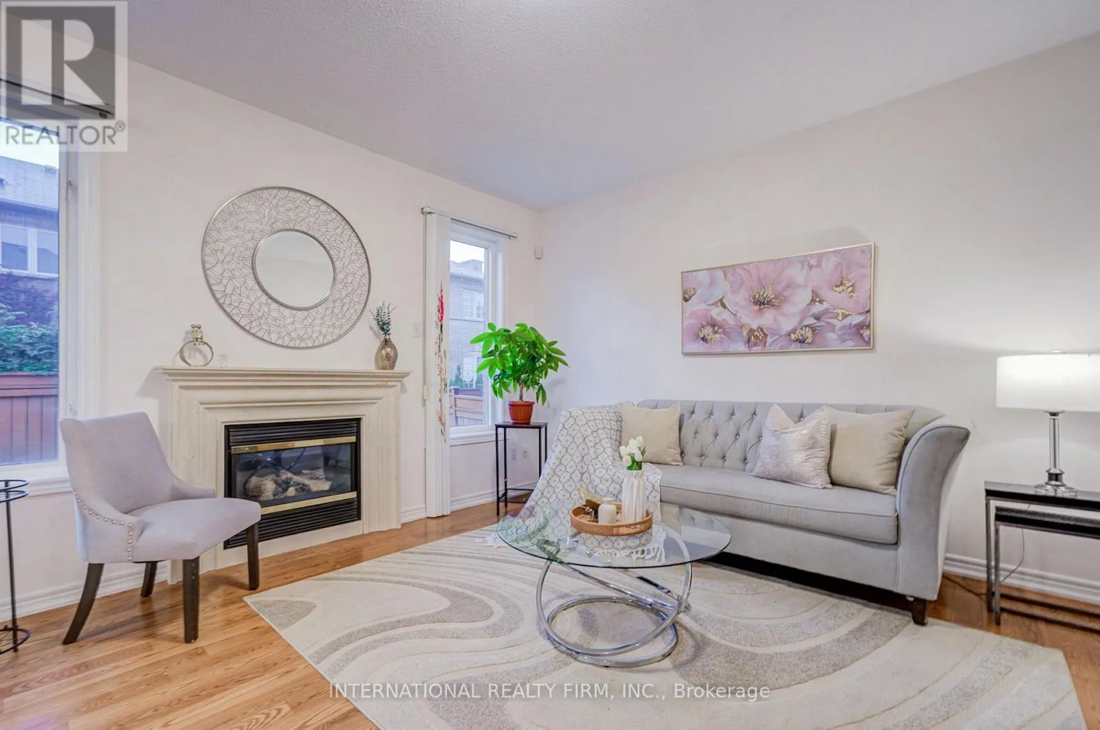 77 SAINT JAMES AVENUE