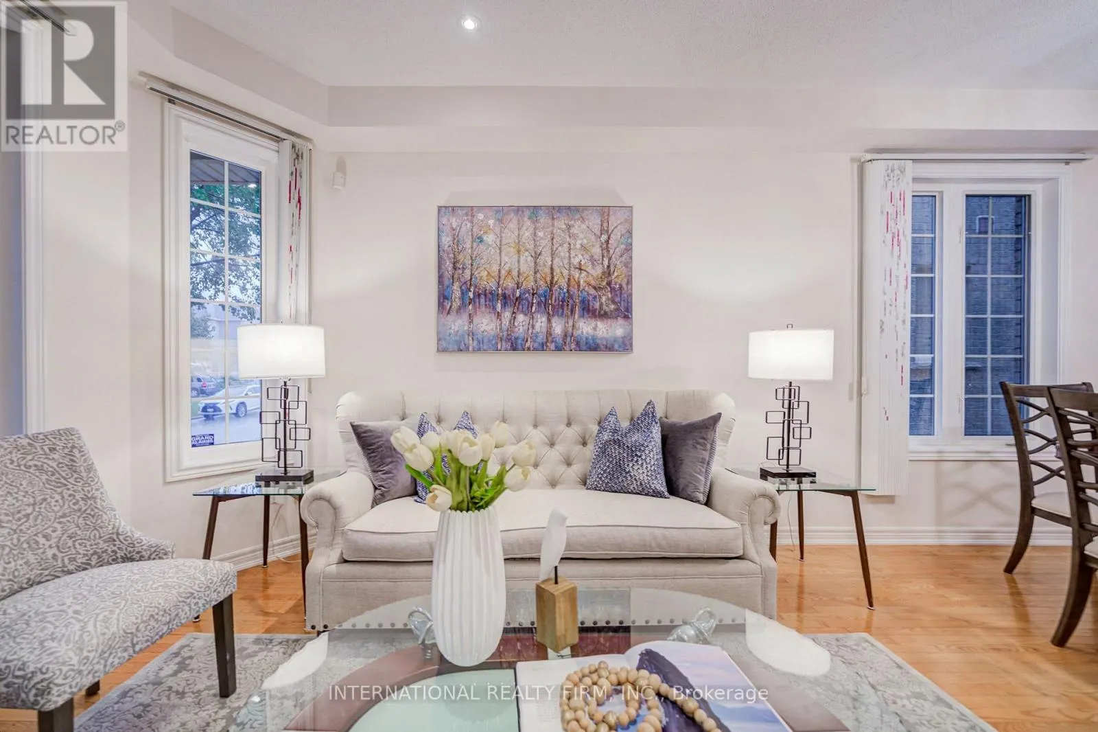 77 SAINT JAMES AVENUE