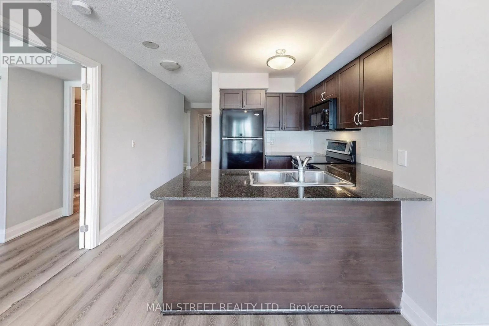 903 - 30 NORTH PARK ROAD