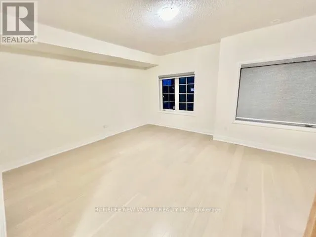 109 CLIPPERS CRESCENT