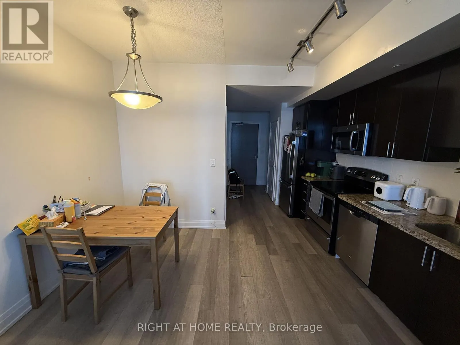 PH307 - 7167 YONGE STREET