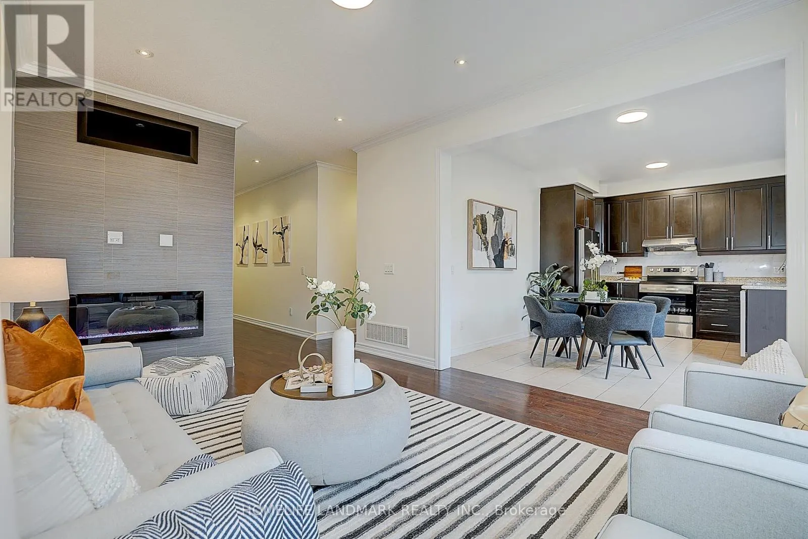 16 BEACON PIONT STREET