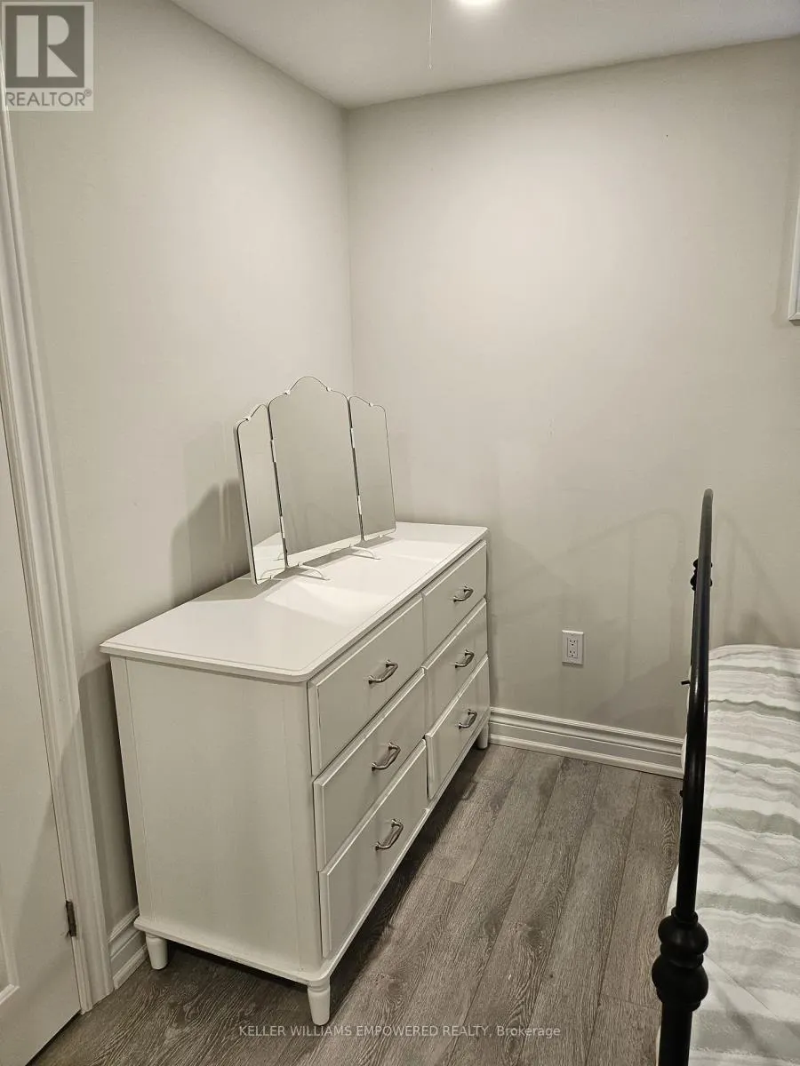 333 PALISER CRESCENT S