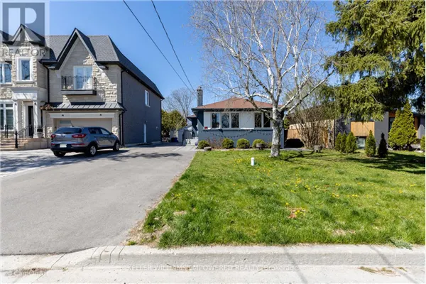 333 PALISER CRESCENT S