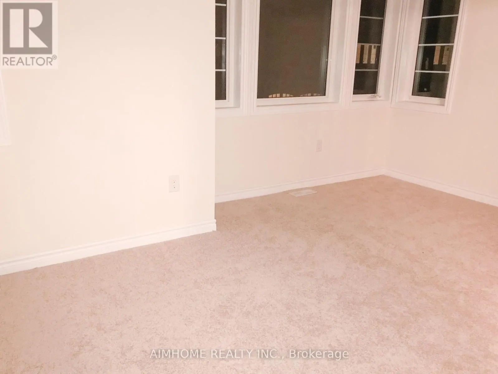 30 DEEPWOOD CRESCENT