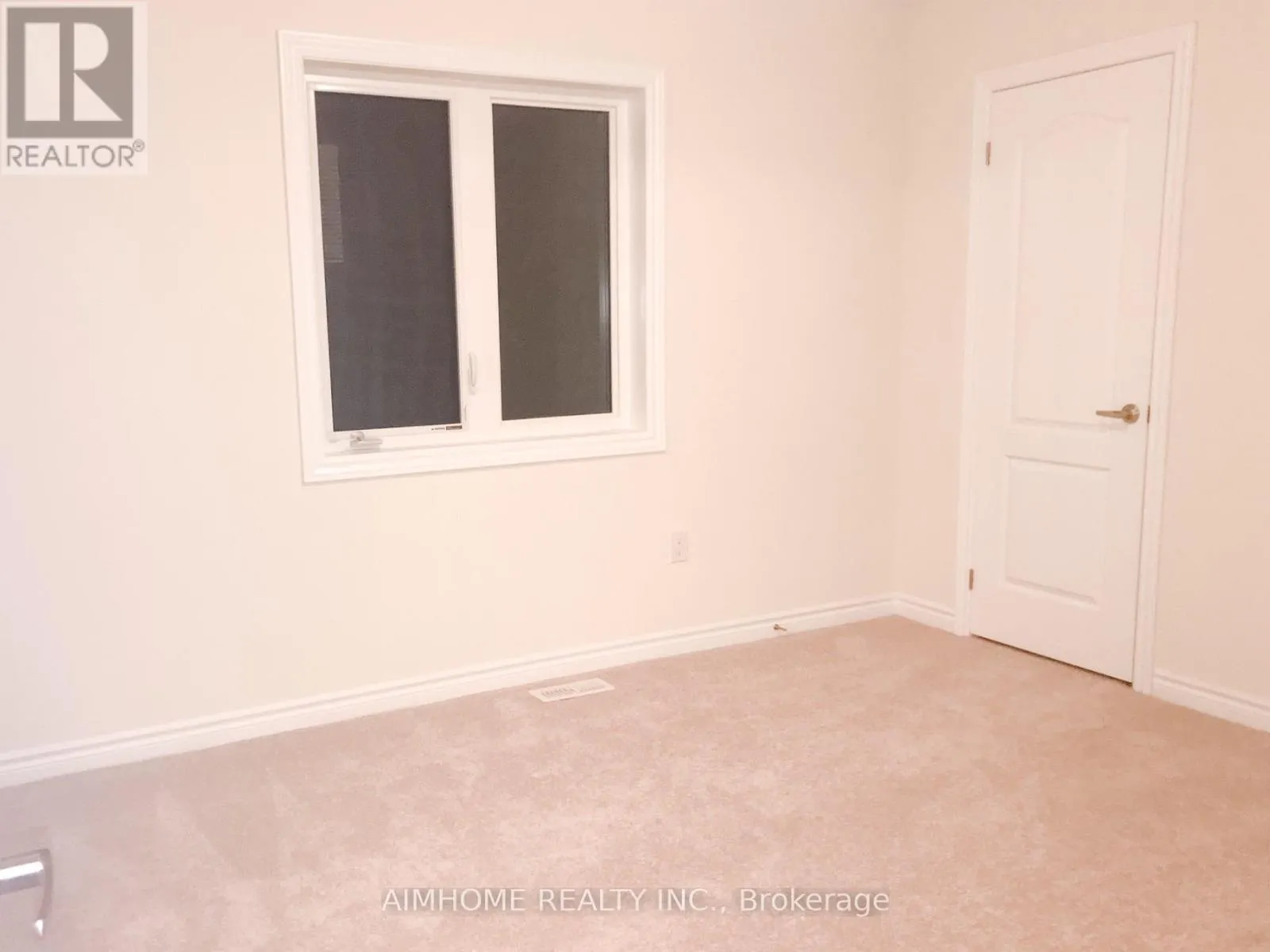 30 DEEPWOOD CRESCENT