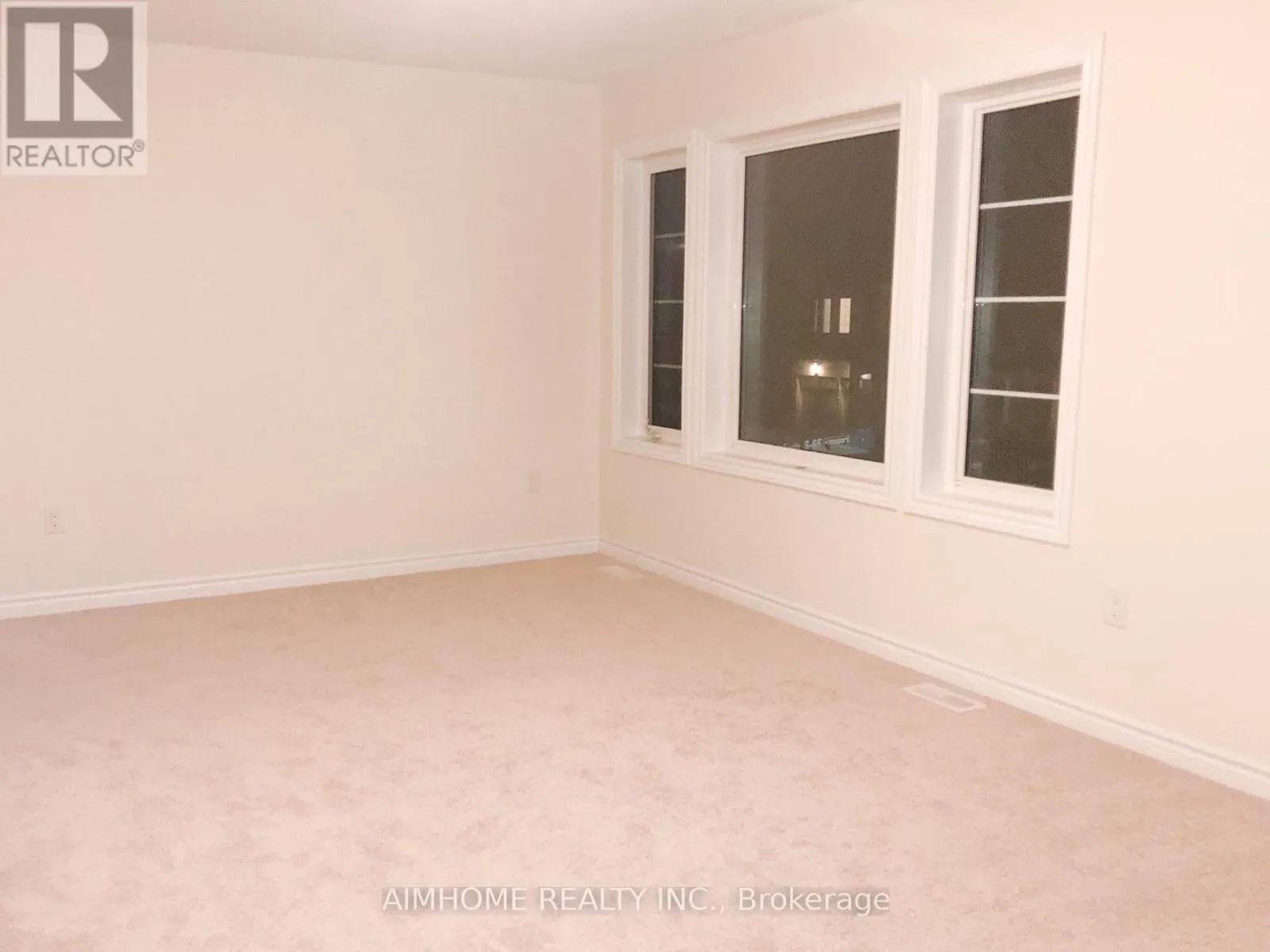 30 DEEPWOOD CRESCENT