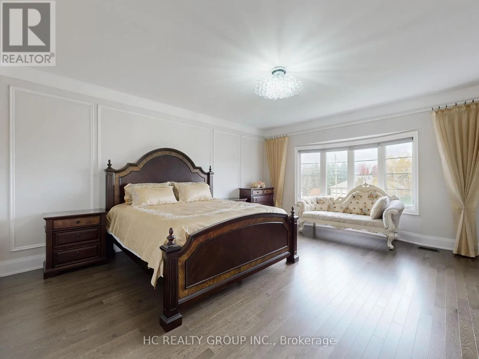 238 TOUCH GOLD CRESCENT