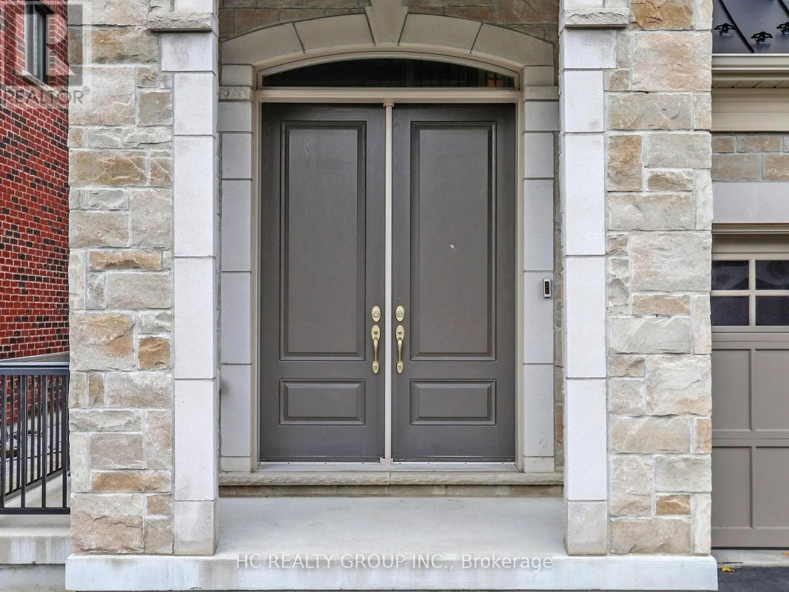 238 TOUCH GOLD CRESCENT