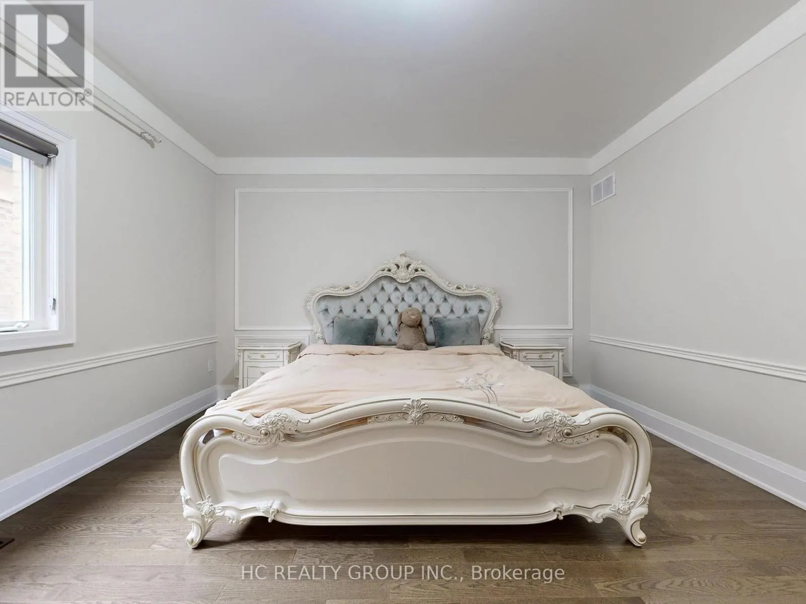 238 TOUCH GOLD CRESCENT