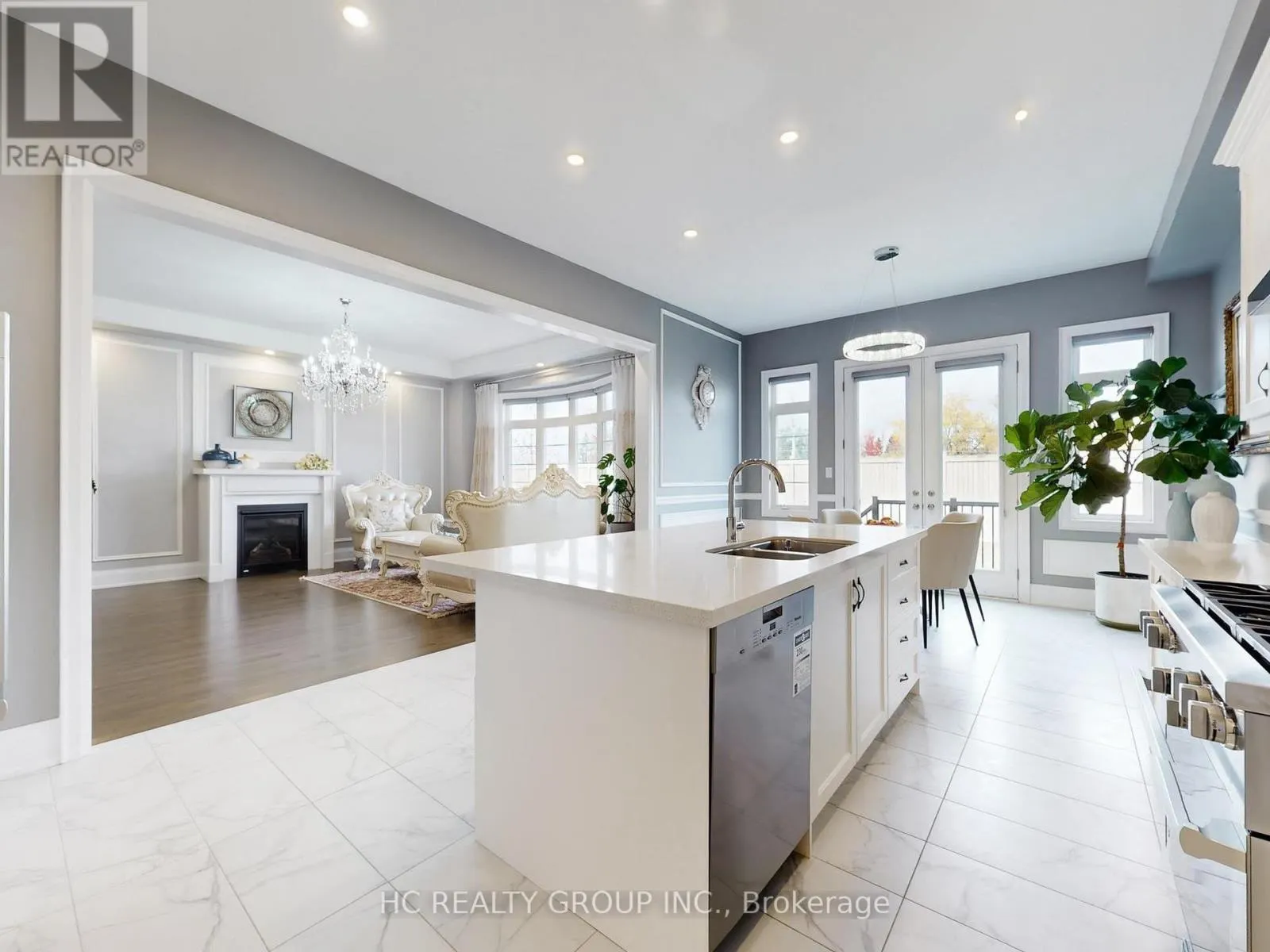 238 TOUCH GOLD CRESCENT