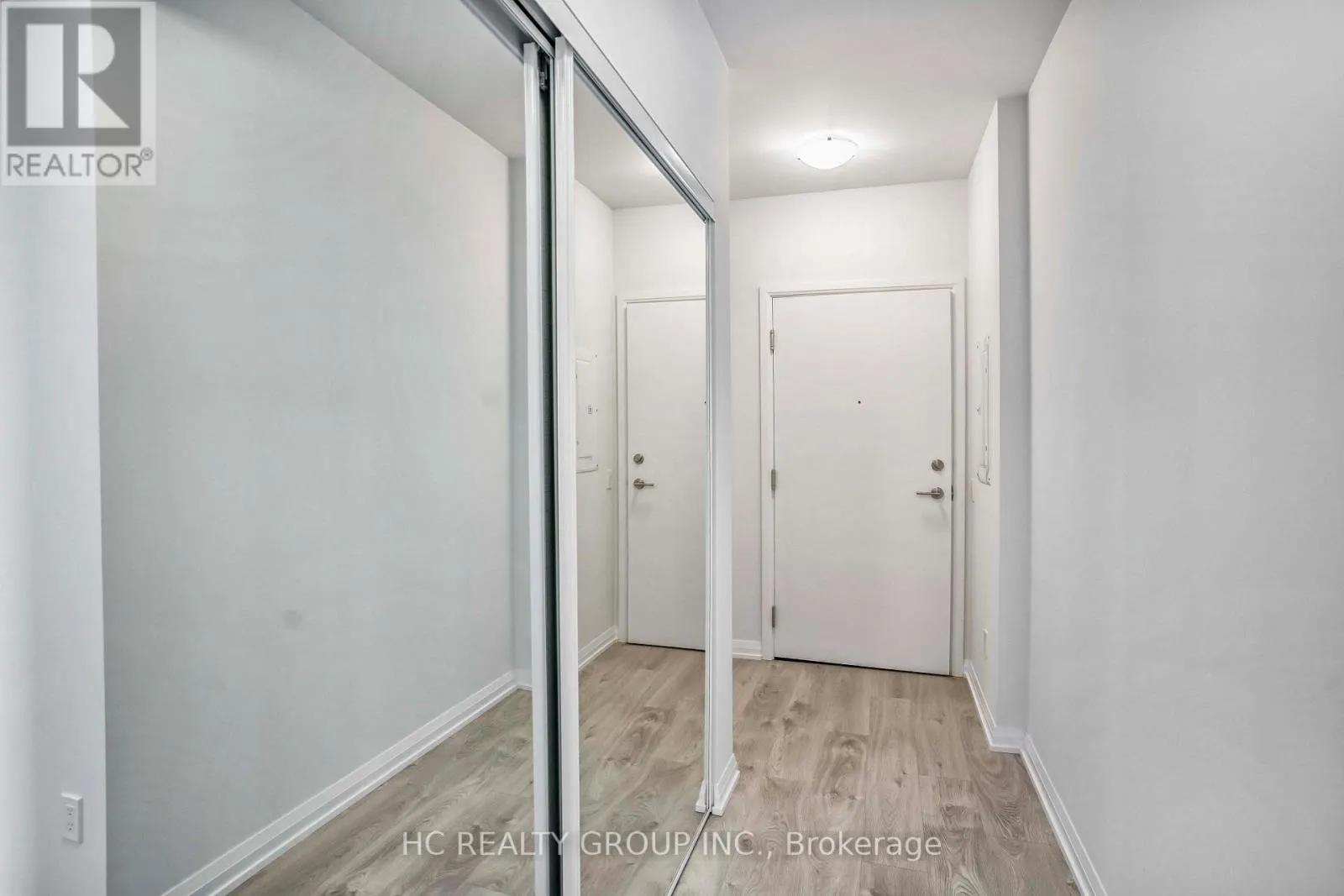 LPH10 - 7895 JANE STREET