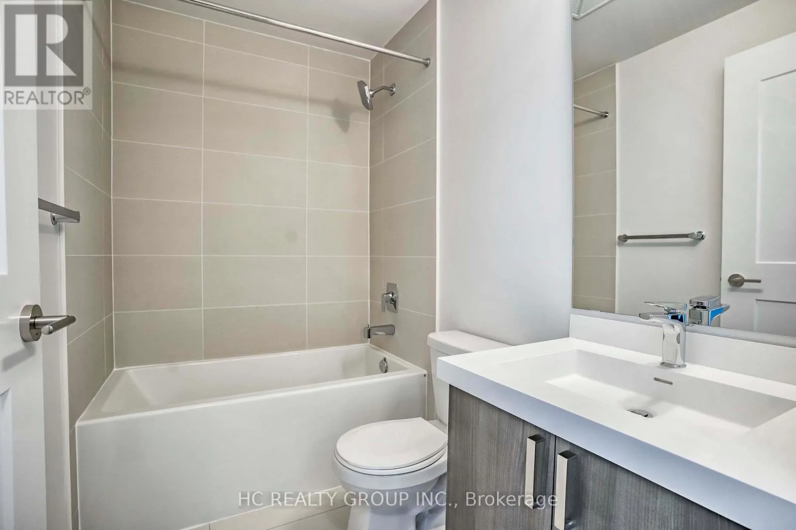 LPH10 - 7895 JANE STREET