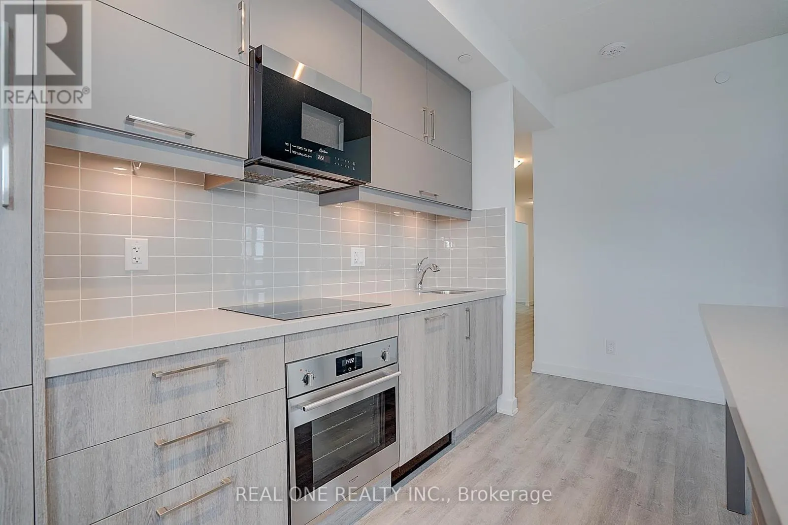 1319A - 8119 BIRCHMOUNT ROAD